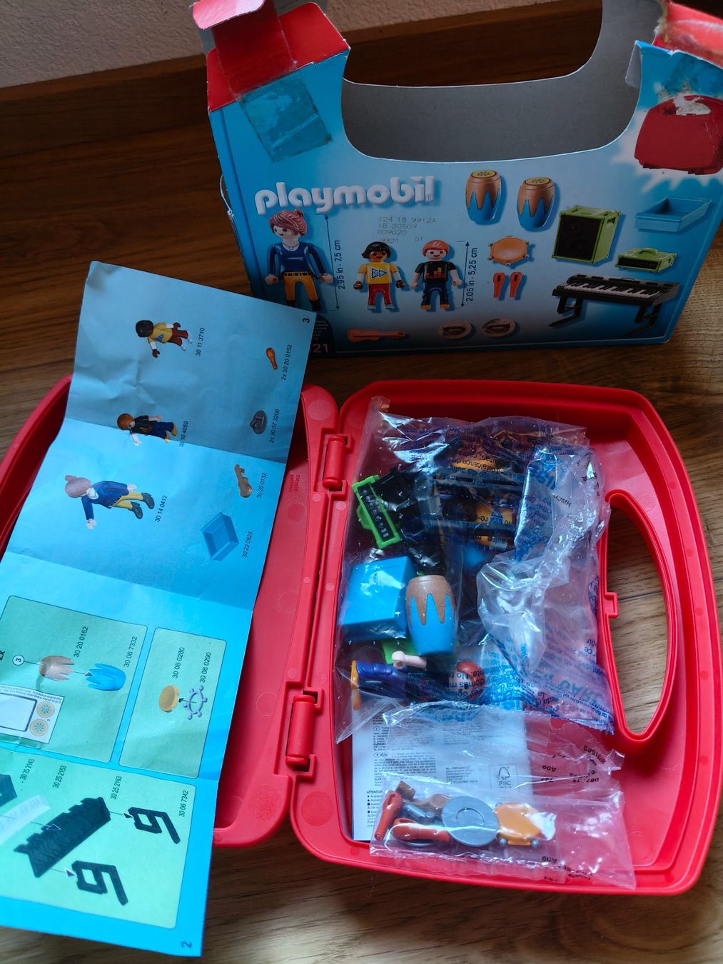 Playmobil Giocattoli: Playmobil 9214 Strassenmusiker – Usato da Sargans venduto da SE3 1
