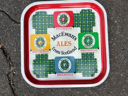 VINTAGE plateau en étain Mac Ewan’s Ales