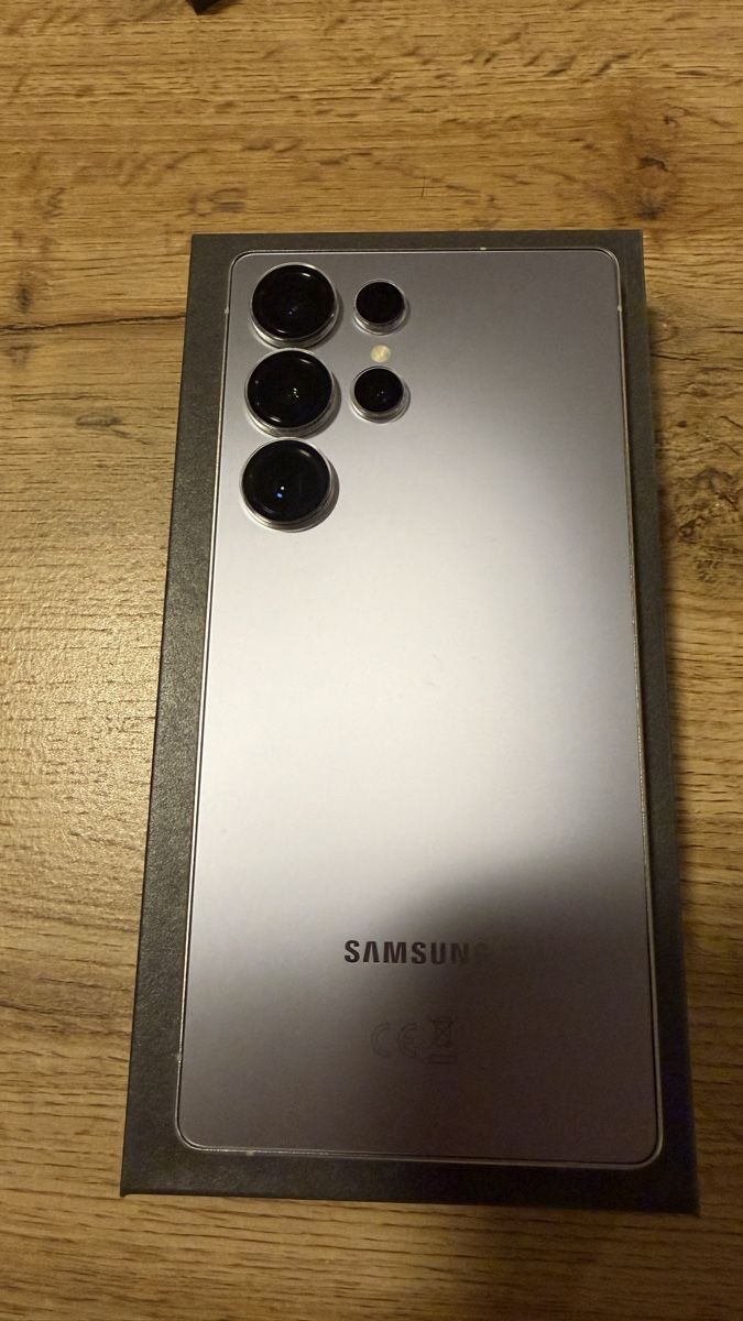 Samsung Telefoni cellulari / Smartphones: Samsung Galaxy S25 Ultra – Nuovo (secondo la descrizione) da Mettau venduto da _Nicole_ 3
