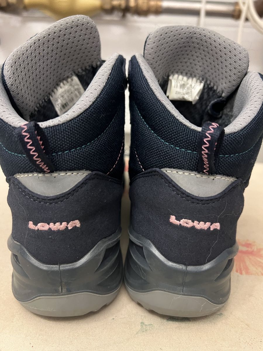 Lowa Chaussures femmes: Wanderschuhe Lowa 39 – D'occasion à Bergdietikon par Marineh2004 2