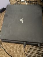 Console PlayStation 4 avec deux manettes bon état