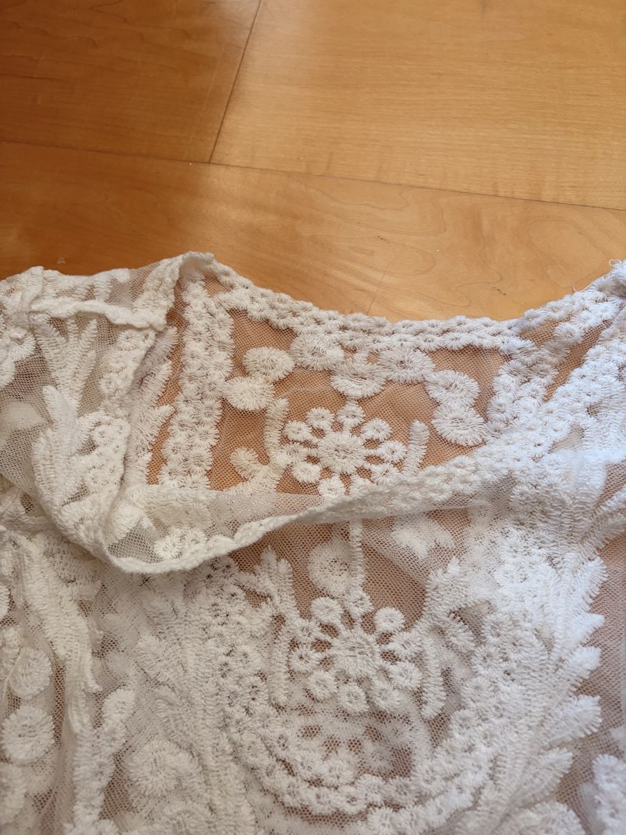 Top: Pull blanc dentelle – Usato da Lavigny venduto da Lea_9rxv 2