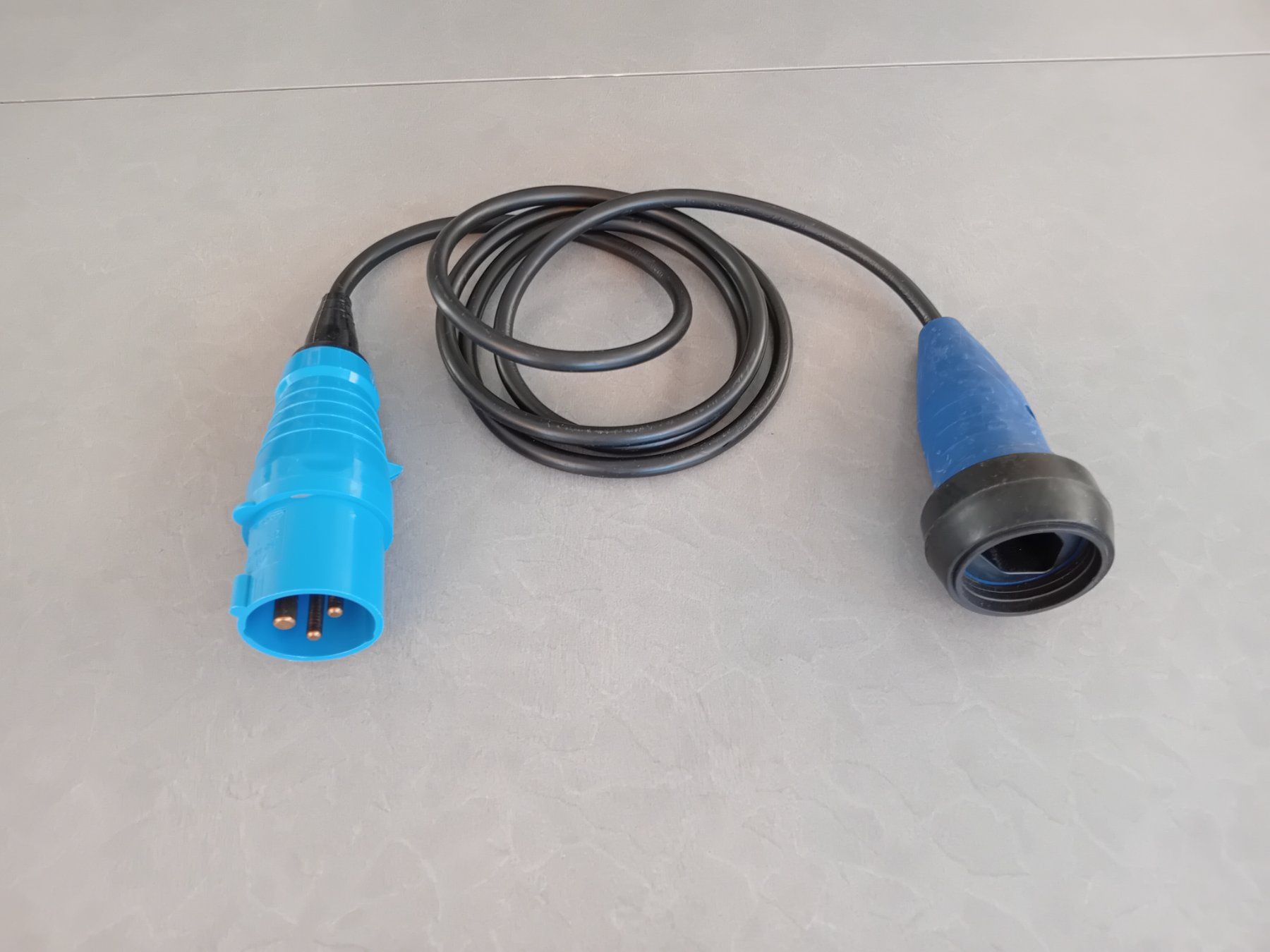 Kabel: Verbindungskabel Camping – Gebraucht aus Bätterkinden von 1judith