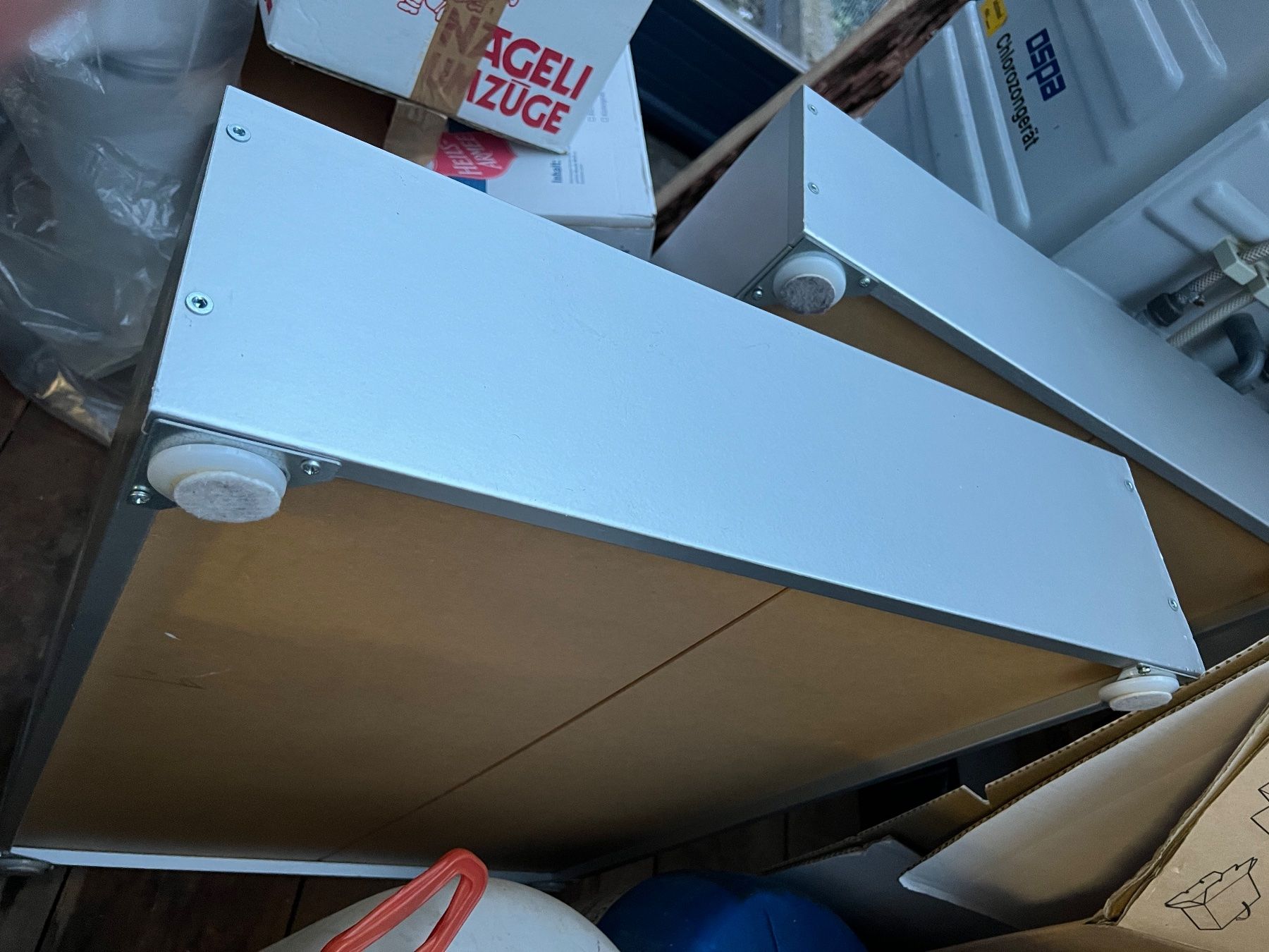 Casse di trasporto: Ikea Bettschubladen und Spiegel – Usato da Solothurn venduto da Spicar 1