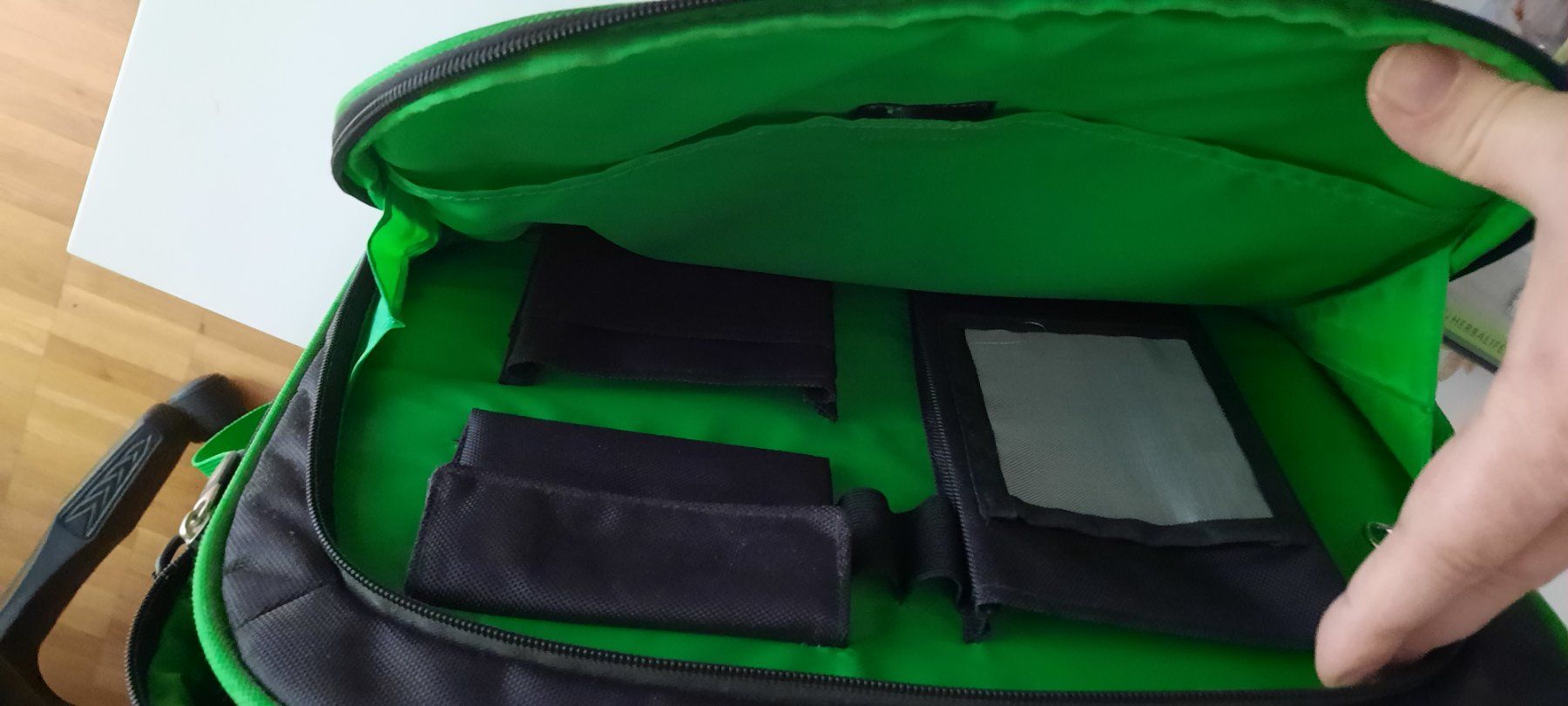 Valigie & Borse: Malette porte-documents multi-poches – Usato da Lausanne venduto da DubiLetto 2