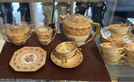 Limoges, wunderschönes Dessertservice, Kanne, Tassen,Teller