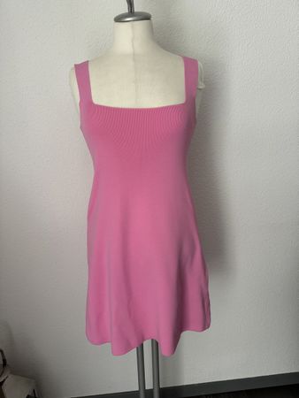 Pinkes Sommerkleid, Grösse S/M figurbetont & bequem!