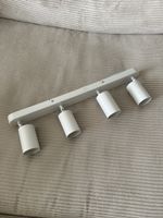 Weiße Deckenlampe