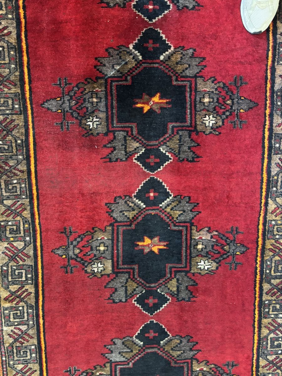 Tappeti: Orientteppich Läufer rot schwarz Muster gebraucht – Usato da Niederhasli venduto da abd_bm8t 6