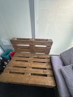 Bequeme Palettensofas mit Kissen für den Aussenbereich!