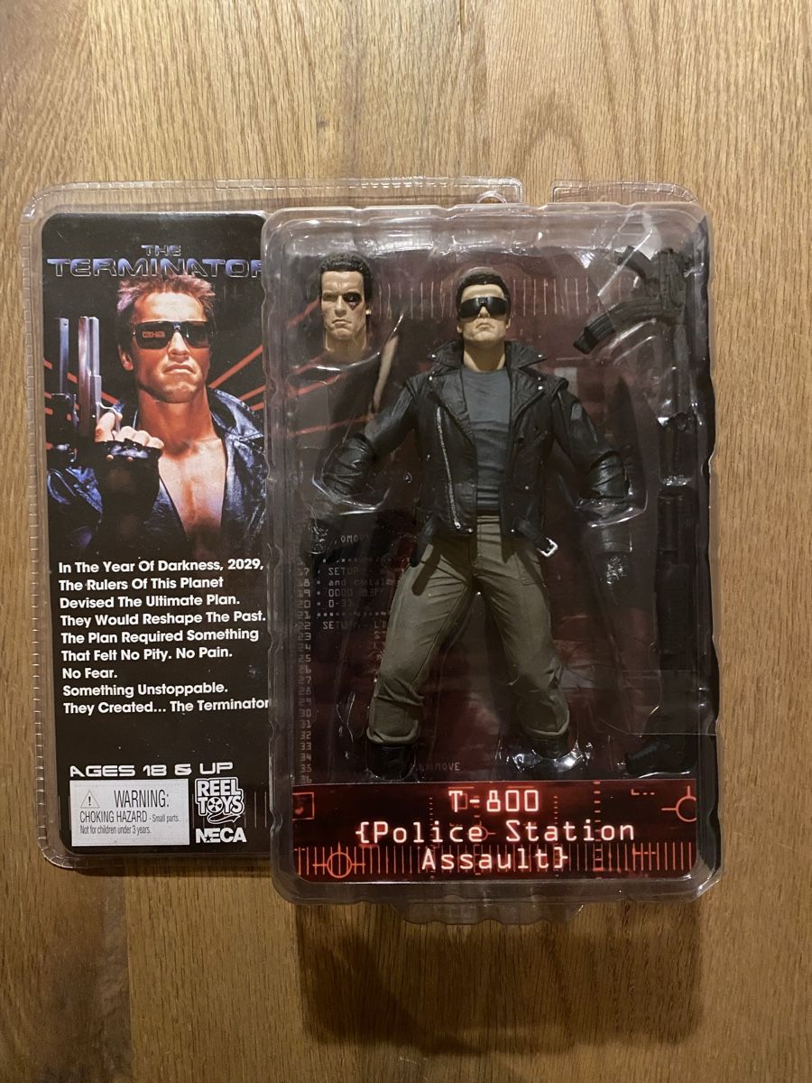 Figuren: Neca Terminator Figur T-800 – Gebraucht aus Möhlin von Devilspunchbowl