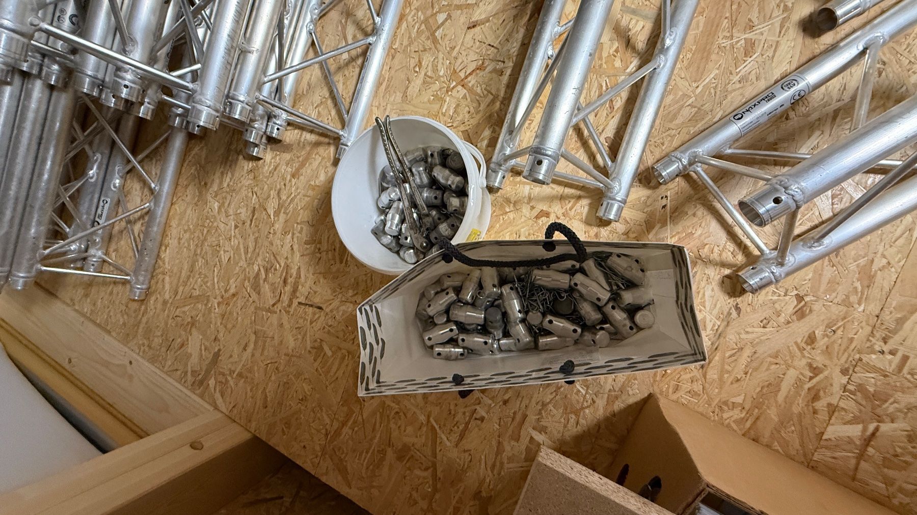 Traverses: Umfassendes Truss-System NAXPRO FD23 – D'occasion à Wädenswil par Saphyra13 3