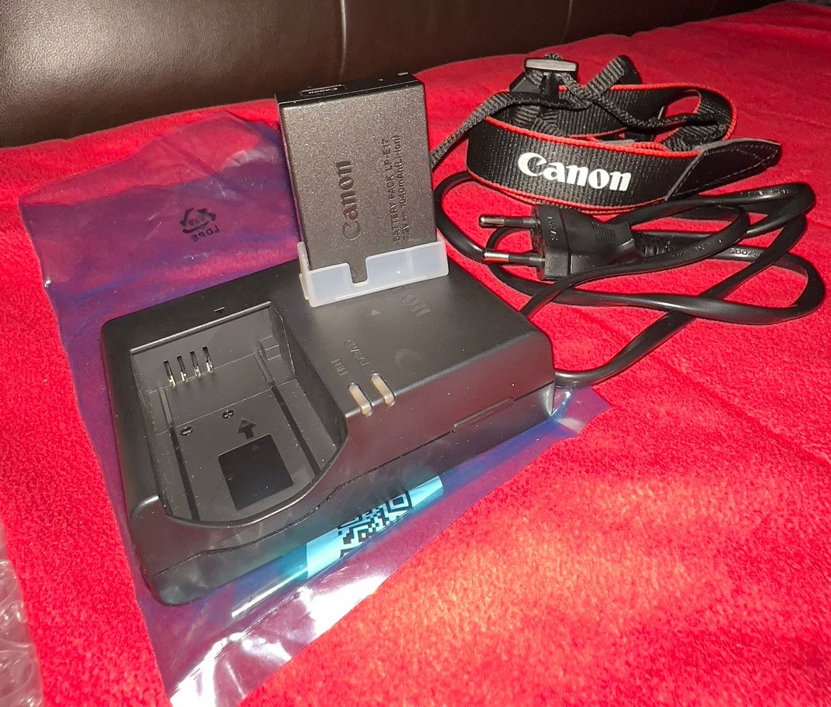 Canon Fotocamera: Canon Eos M6mkii – Usato da Köniz venduto da 12drita 4