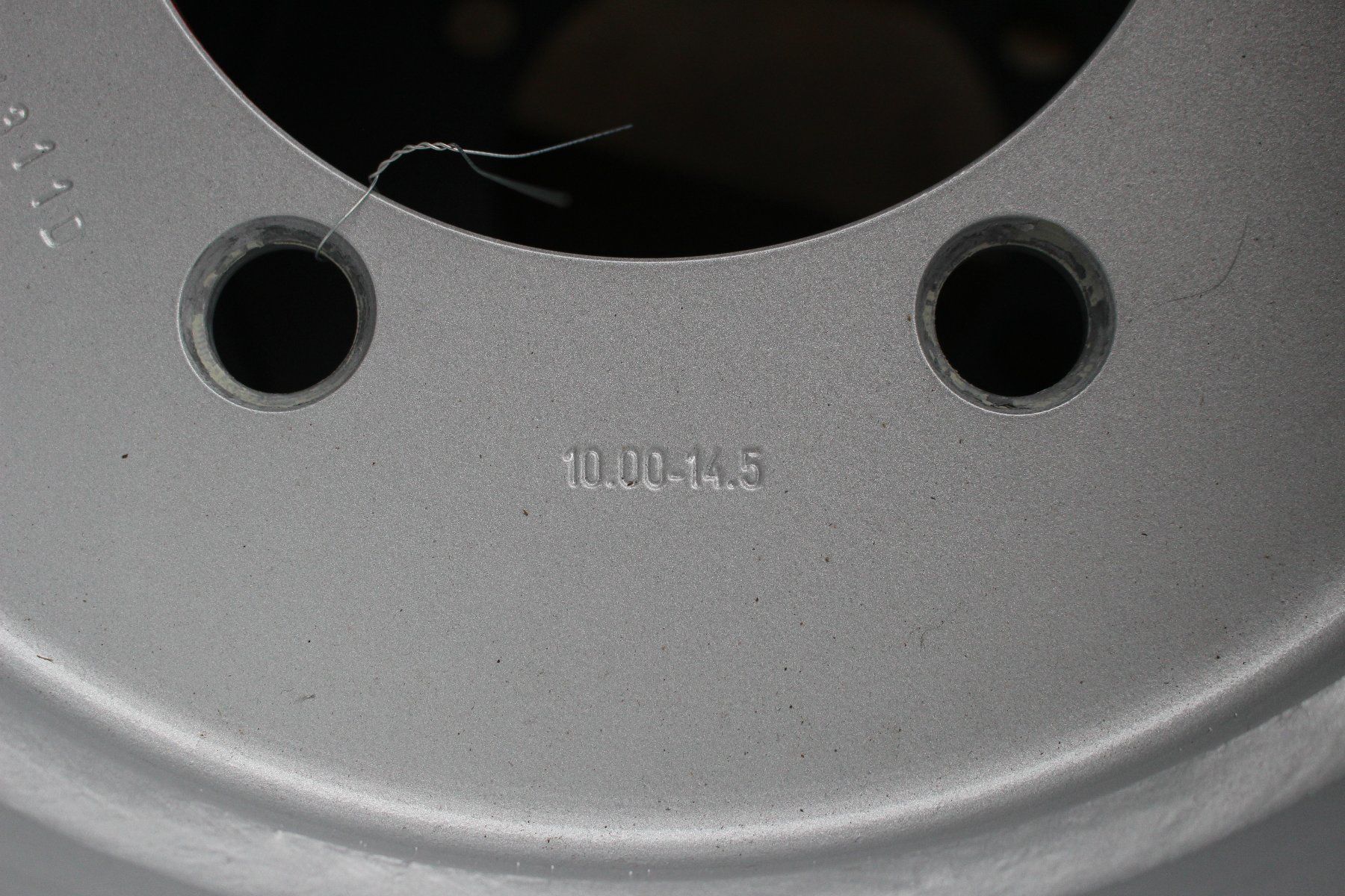 Pneumatici & Ruote complete: Kompletträder 305/60-14.5 – Usato da Hüswil venduto da AgrotechnikZulliger 5