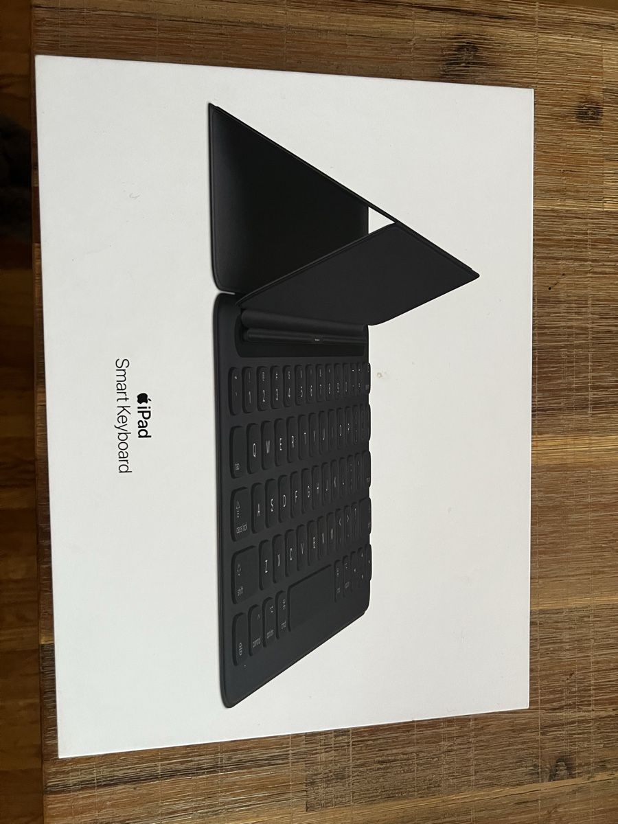 Apple Tastiere: Ipad Smart Keyboard  – Nuovo (secondo la descrizione) da Dietlikon venduto da Luka_Bilic 3