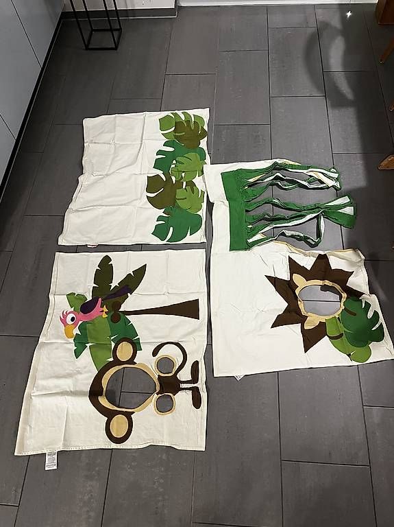 Giocattoli: Flexa Spielvorhang Jungle – Usato da Winterthur venduto da Dana_t 1