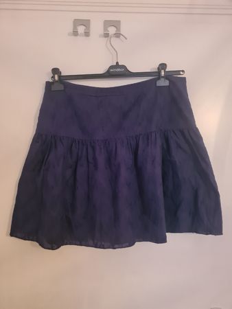 Jupe Mango blau mit Lochstickerei Grösse 42, Taille 90