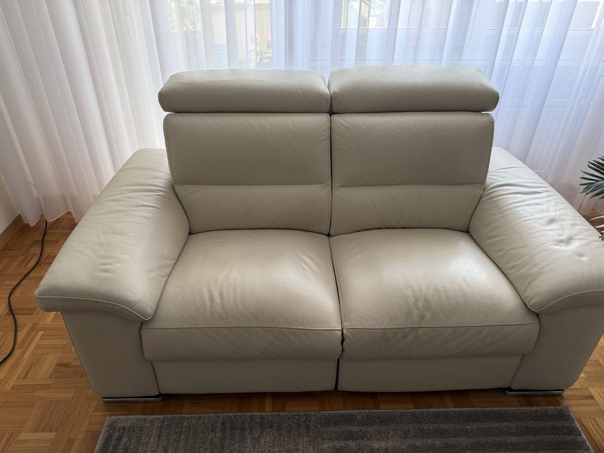 Livique Sofas:         Salon cuir véritable 3+2+1 - relax électrique  – Gebraucht aus Montreux von eni_hp6s 3