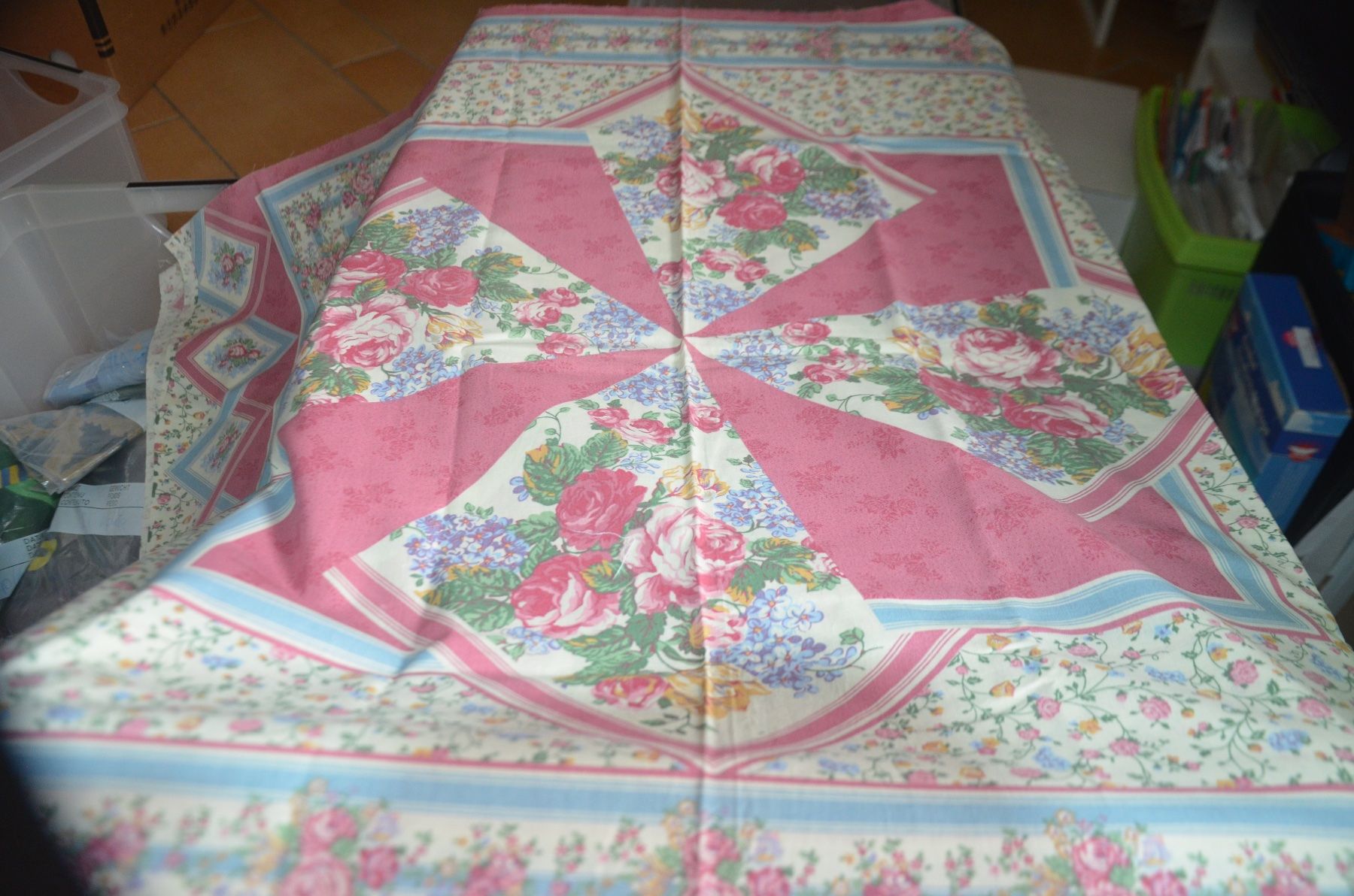 Tessuti: STOFF RESTE - NAPPE MACHEN - CM 180X116 – Nuovo e nell'imballaggio originale da Chiasso venduto da Dolly015 1