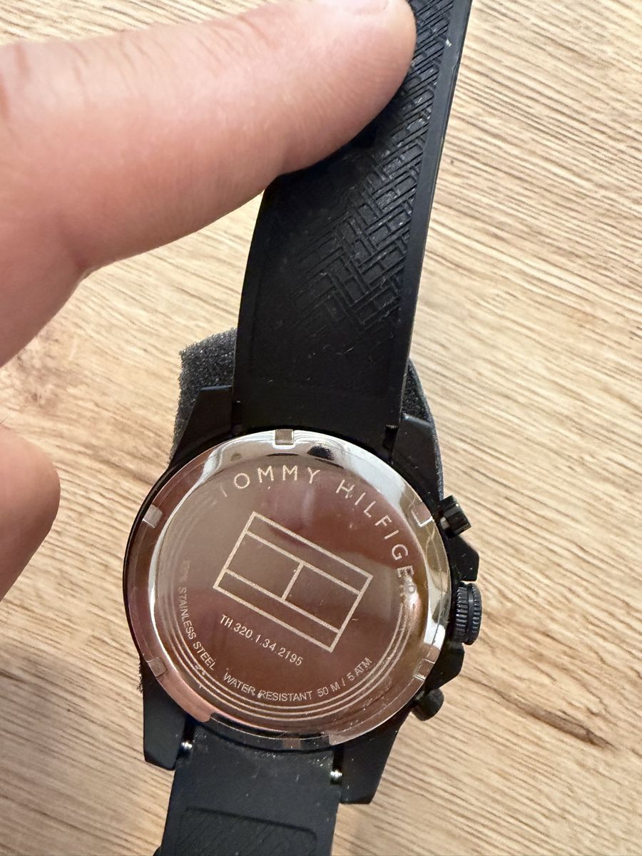 Tommy Hilfiger Orologi: Montre TOMMY HILFIGER – Usato da Moutier venduto da beu_8jpm 2