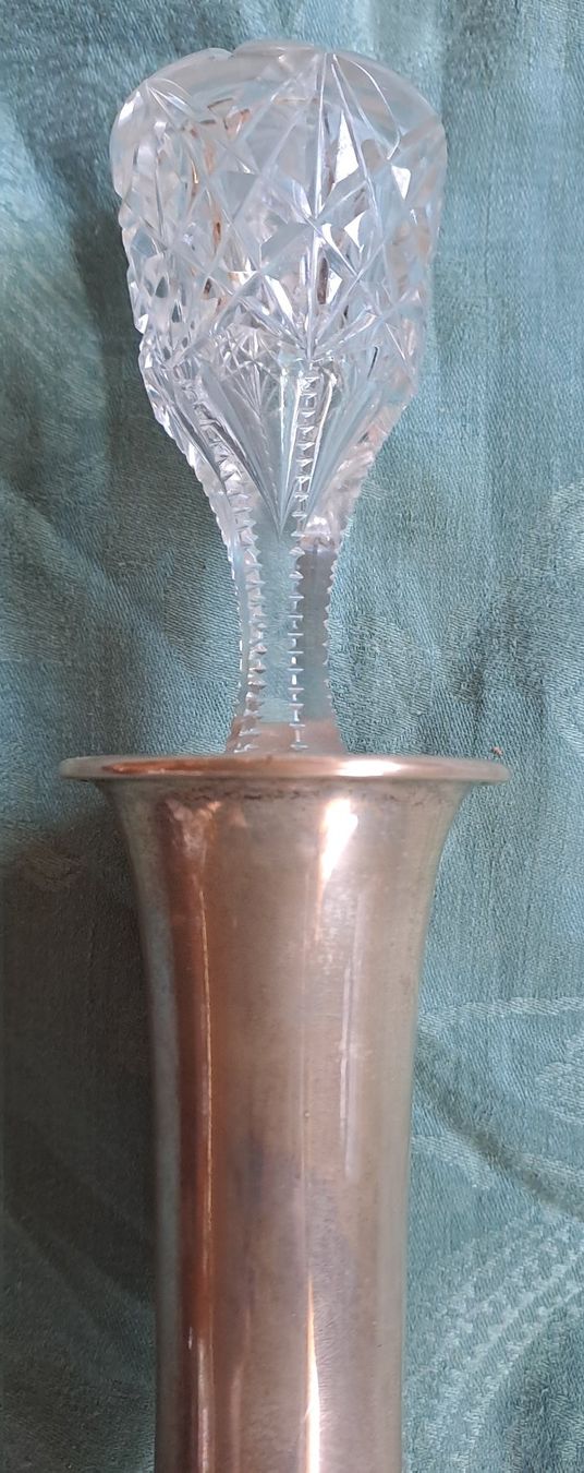 Caraffe: Grosse Kristallkaraffe mit Silbermontur – Usato da Trogen venduto da Limboo 2