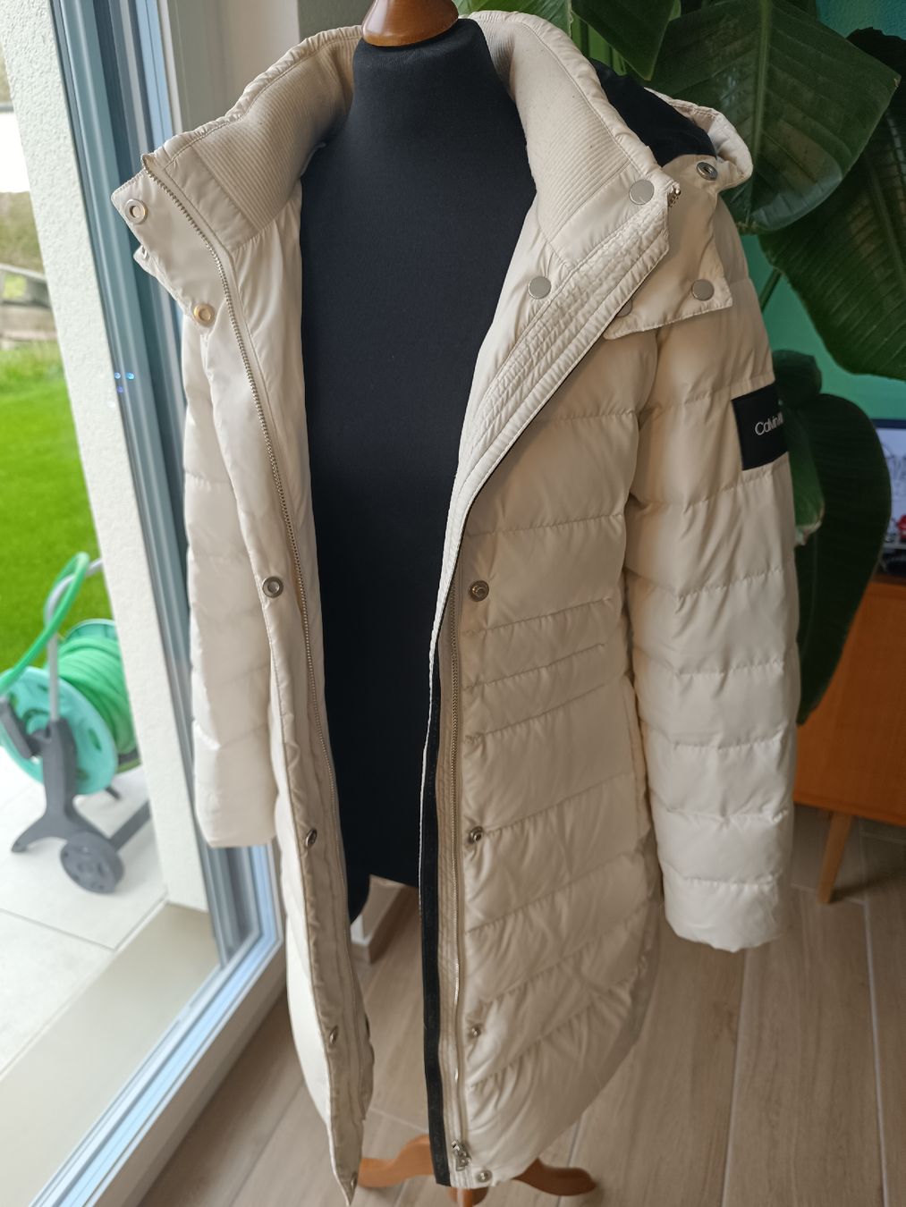 Calvin Klein Mäntel: Calvin Klein Daunenmantel – Gebraucht aus Wolfwil von SecondOwner 6