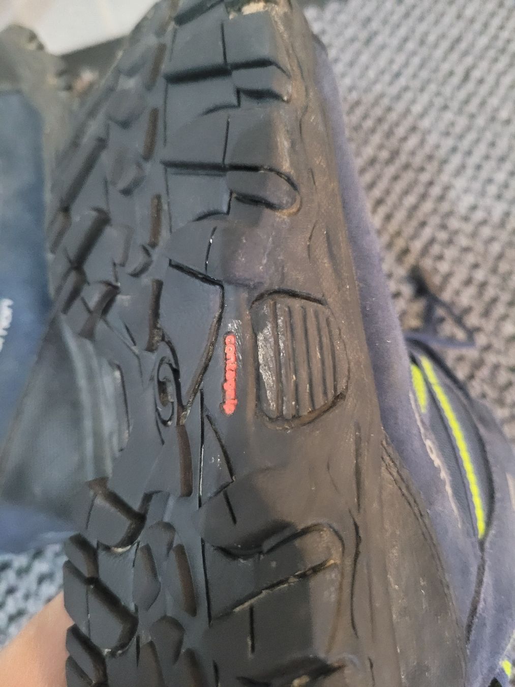 Chaussures hommes: Wanderschuh Salomom 37 1/3 – D'occasion à Ettiswil par Pe2010 2