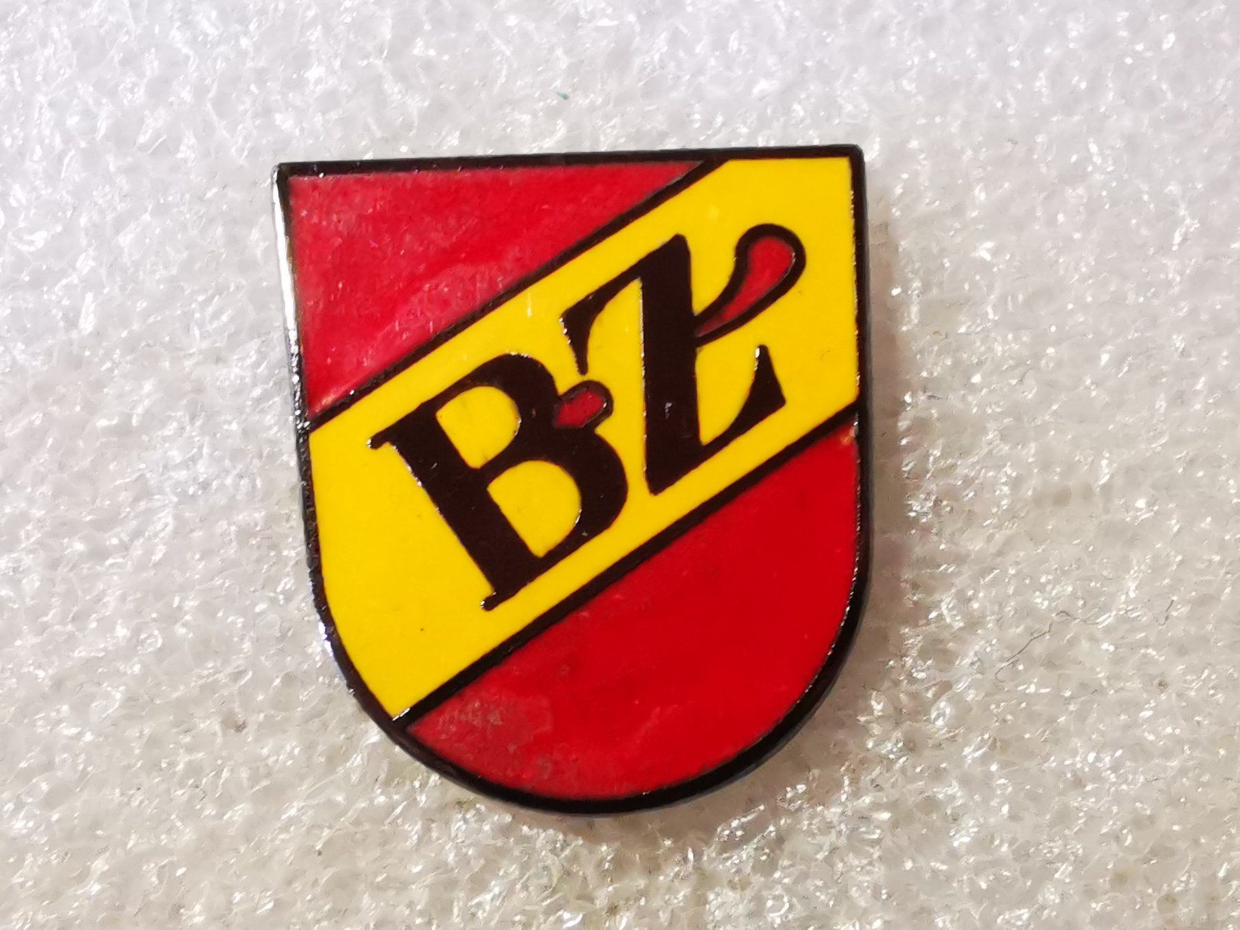 Placchette & Badge: Ansteckpin 147: BZ – Usato da Oppligen venduto da Pin-Fall-Shop