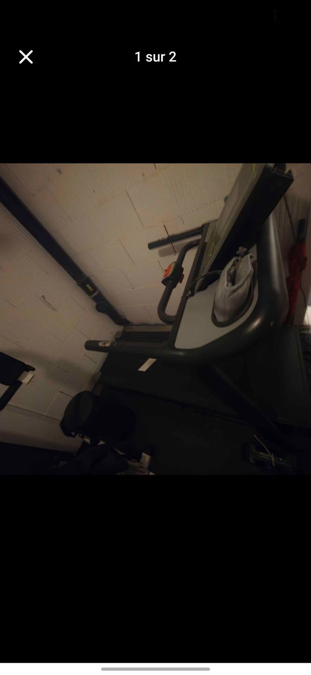 Remorques autochargeuses/d'ensilage: Tapis de cours inclinable – D'occasion à Matran par pulcas