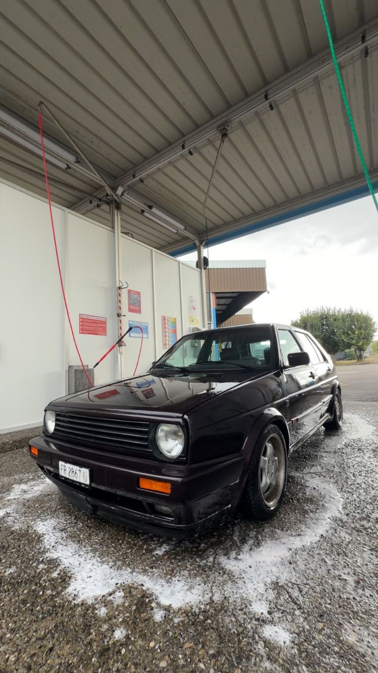 VW Autos: GOLF 2 GTI 16V – Gebraucht aus Grandcour von sam_v59v