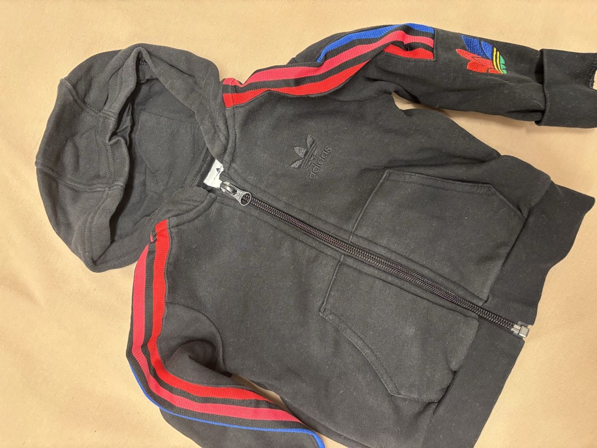 Adidas Lotti di vestiti: Adidas Trainer Grösse 74  – Usato da Löhningen venduto da cor_gs77 1