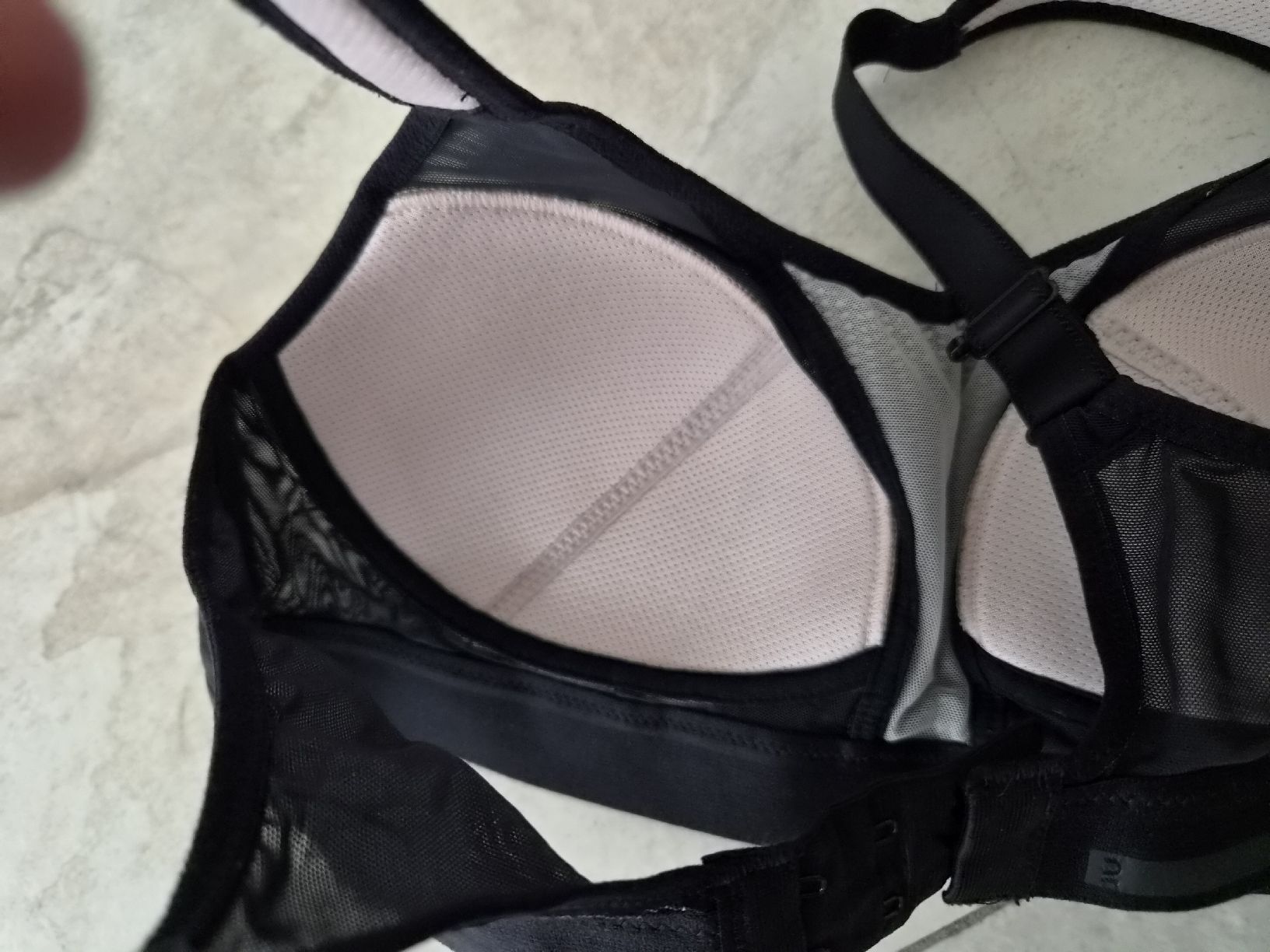 Sonstige Unterwäsche: Sport BH Schwarz, Grösse 80B – Gebraucht aus Niederrohrdorf von Miripfiri 4