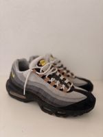 Nike Air Max 95 Grises, Vertes et Noires