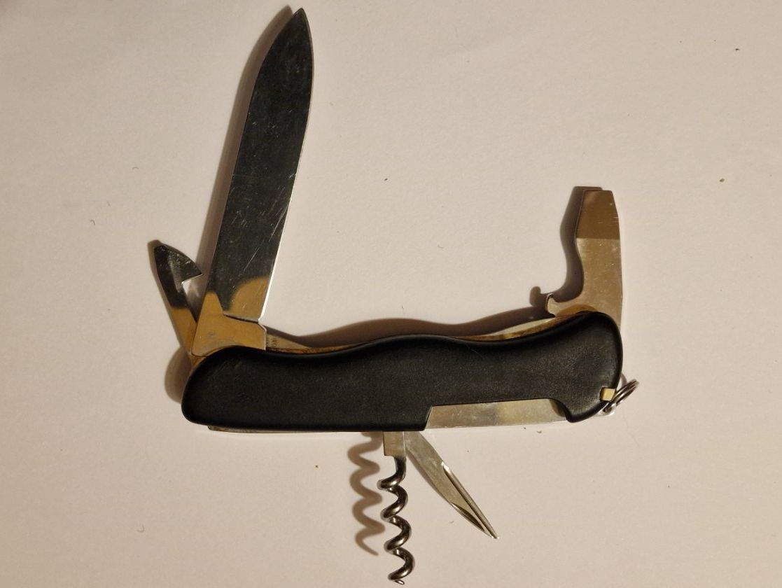 Victorinox Coltelli tascabile: Victorinox Messer Gross Schwarz – Usato da Nyon venduto da freetoys08 1