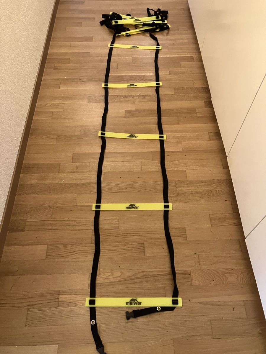 Scale: Koordinationsleiter Melwar gelb schwarz – Nuovo (secondo la descrizione) da Uster venduto da mat_x7g6