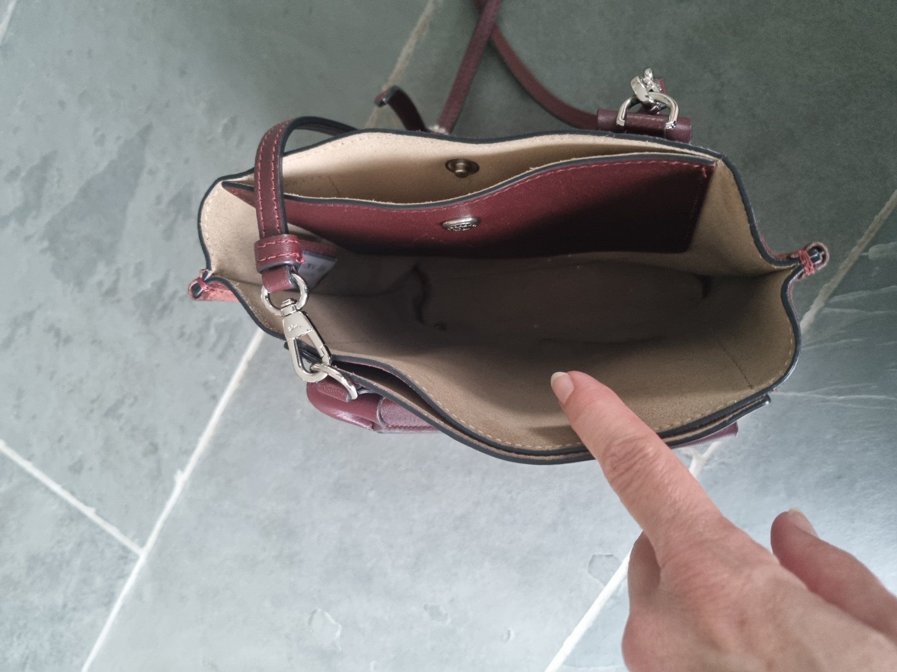 Longchamp Taschen für Damen: Longchamp Tasche, gebraucht, bordeaux – Gebraucht aus Elfingen von koala99 2