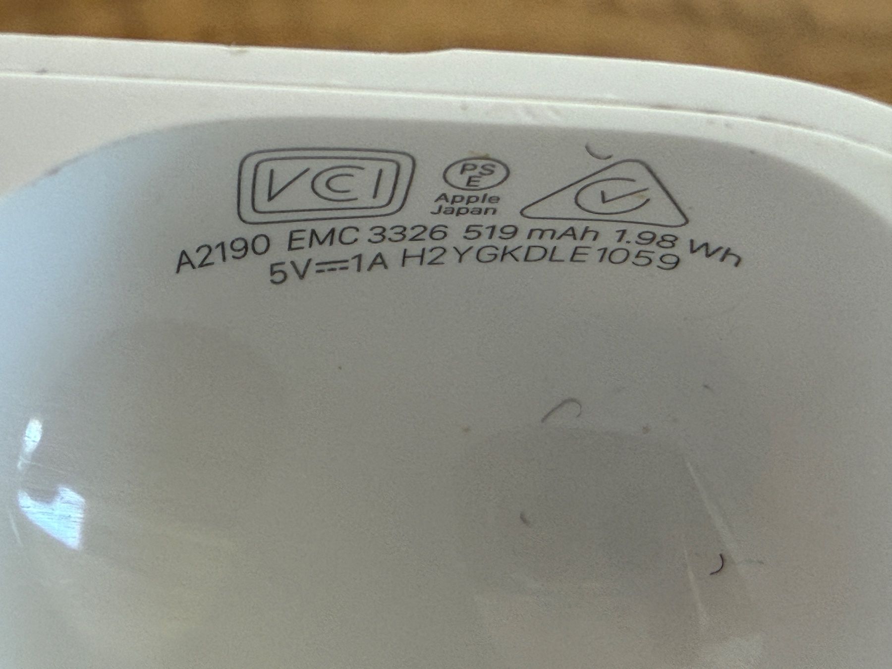 Apple Kopfhörer: APPLE AirPods Pro 1 Charging Case – Gebraucht aus Lausanne von Nine1982 3