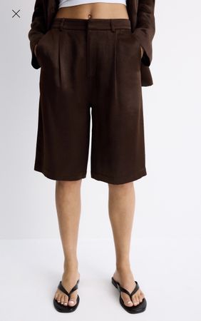 Stradivarius Bermuda-Shorts – Grösse 34