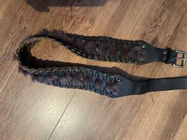 Origineller Leder Gürtel mit Felleinsatz - 90 cm