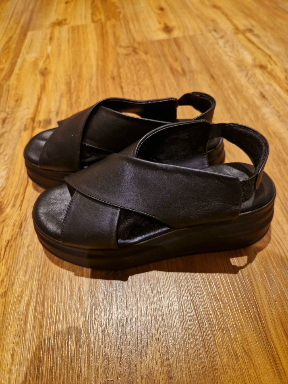 Tamaris Scarpe da donna: Leder Sandalen Tamaris 37 – Usato da Buttikon SZ venduto da Joanna128 1