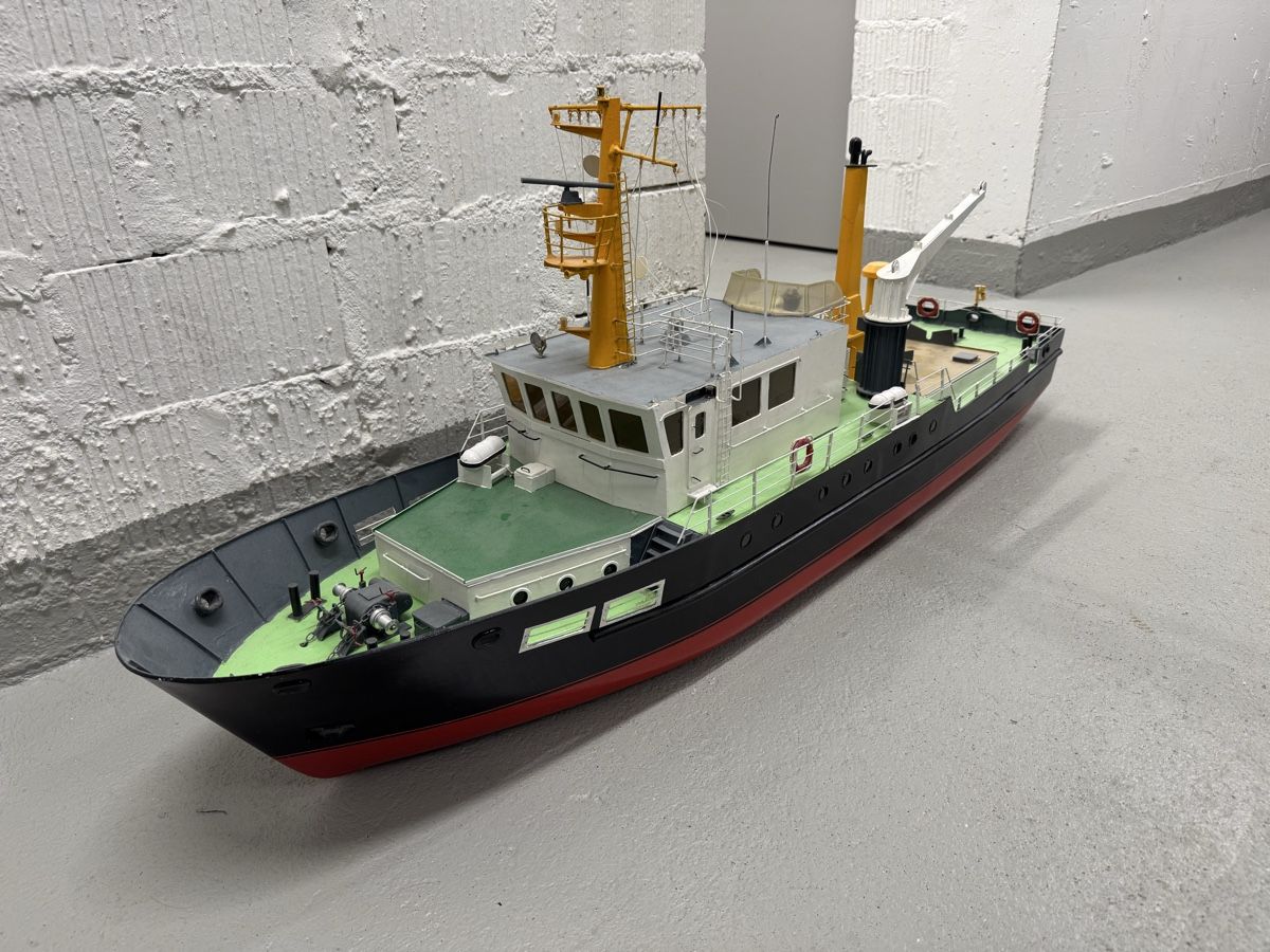 Robbe Modellismo RC: Modellbau Schiff Robbe Norderney Tonnenleger – Usato da Zürich venduto da Trident17374