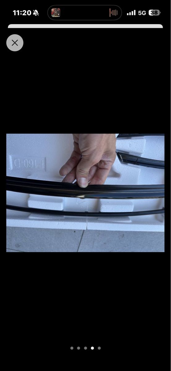 Mini Alle Autoersatzteile: Beltline Mini F56 schwarz foliert  – Gebraucht aus Wil ZH von Cyril-Las 3