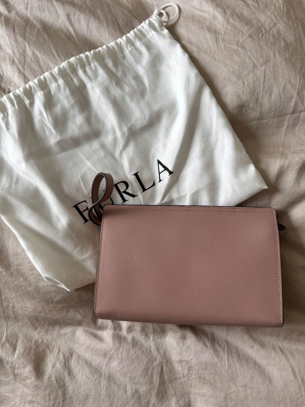 Furla Borse da donna: Furla Umhängetasche, NEU! – Nuovo (secondo la descrizione) da St. Gallen venduto da nikolasbong 1