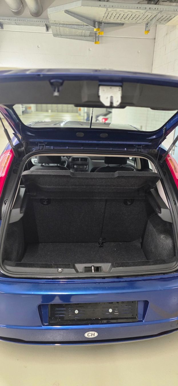 Fiat Automobili: FIAT Punto 1.4 Dynamic - Ab Platz Angebot – Usato da Winterthur venduto da LTEAUTOMOBILE 7