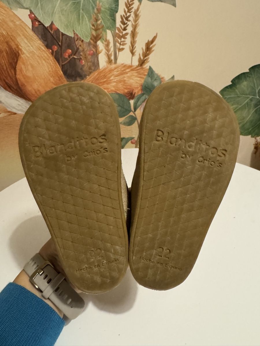 Schuhe für Jungen: Pisamonas Sneakers Leather 22 Size – Gebraucht aus Neuchatel von Mia_G 2