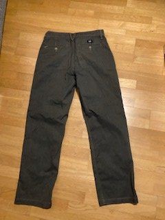 Vans Hosen: Pantalon Vans t.31 – Gebraucht aus Boudry von Lamue01 1
