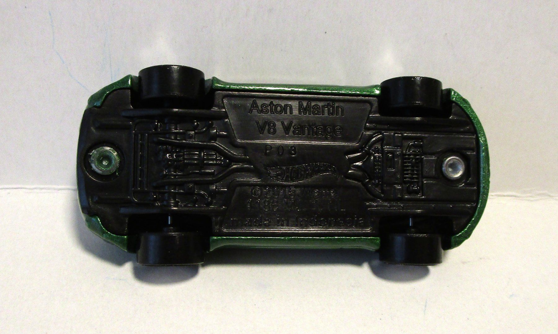 Aston Martin Modellini d'auto: HOT WHEELS ASTON MARTIN V8 VANTAGE – Nuovo (secondo la descrizione) da Chêne-Bourg venduto da breno56 5