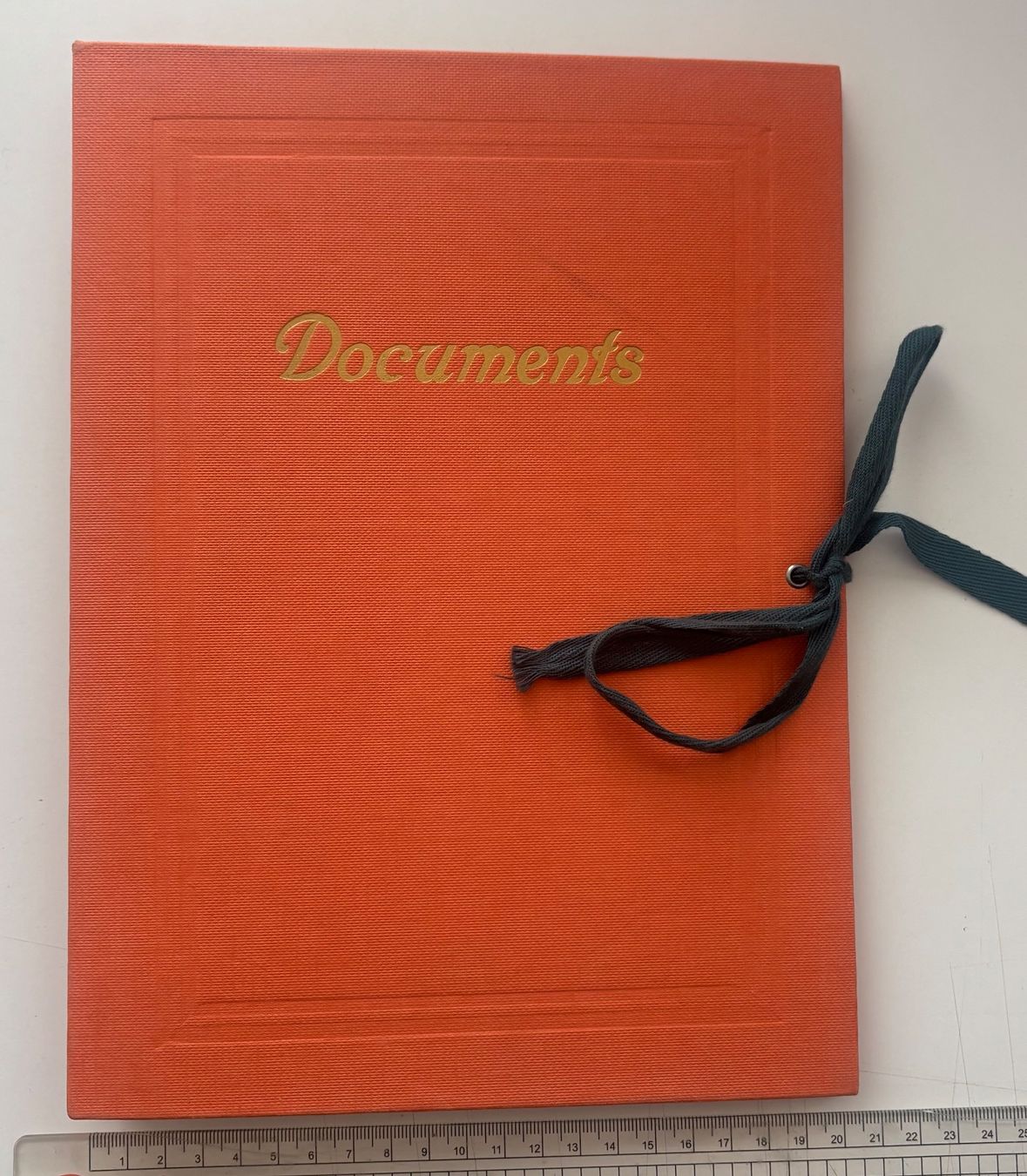Koffer & Taschen: Porte-documents / Aktenmappen – Gebraucht aus Neuchâtel von gefdeneuch