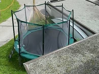 Trampoline: Trampolin - Avyna Pro Line -430 – Gebraucht aus Wil ZH von gublertribe