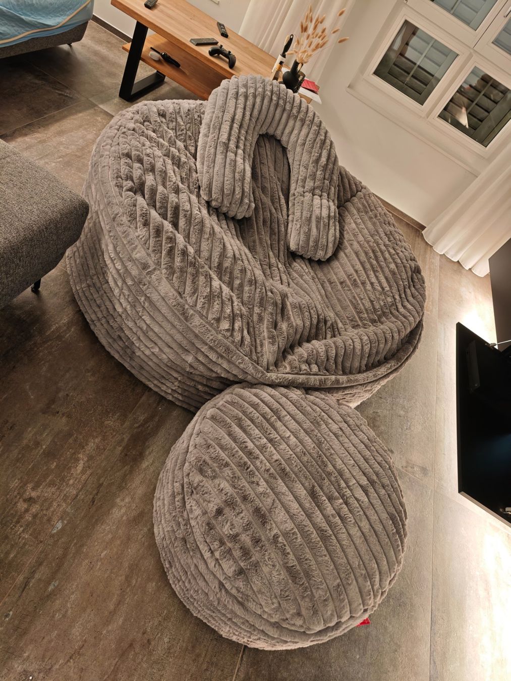 Poltrone: Neuwertiger XXL Sitzsack inkl. Sitzhocker – Nuovo (secondo la descrizione) da Sempach venduto da Hue_Zer